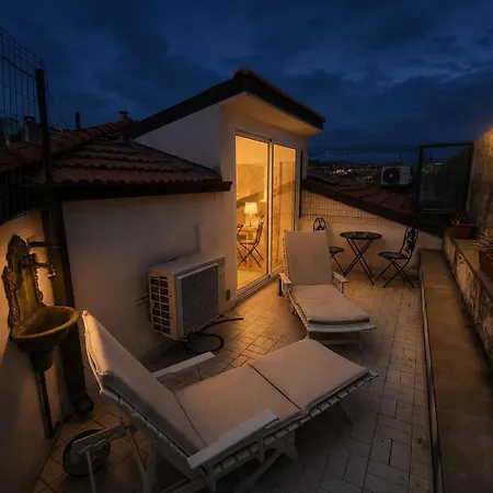公寓 Il Piano, Above The City, Close To The Sea. *